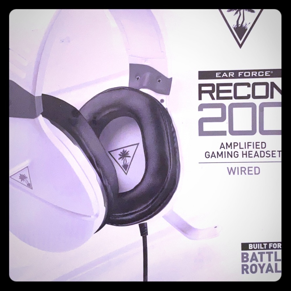 Gaming headset that’s brand new still in box!